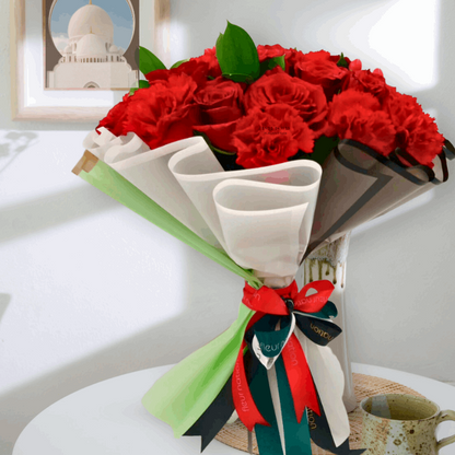 Shaikha - National Day Bouquet - Fleur Nation - flowers, chocolates, cakes and gifts same day delivery in Dubai